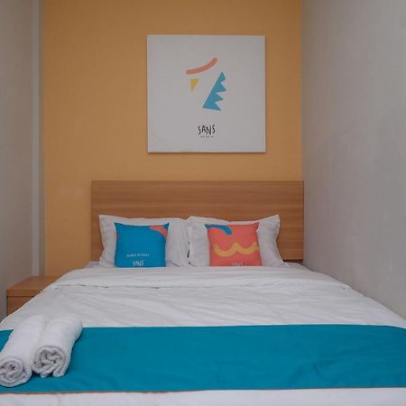 Sans Hotel Tiga Putri Semarang By Reddoorz Exterior foto