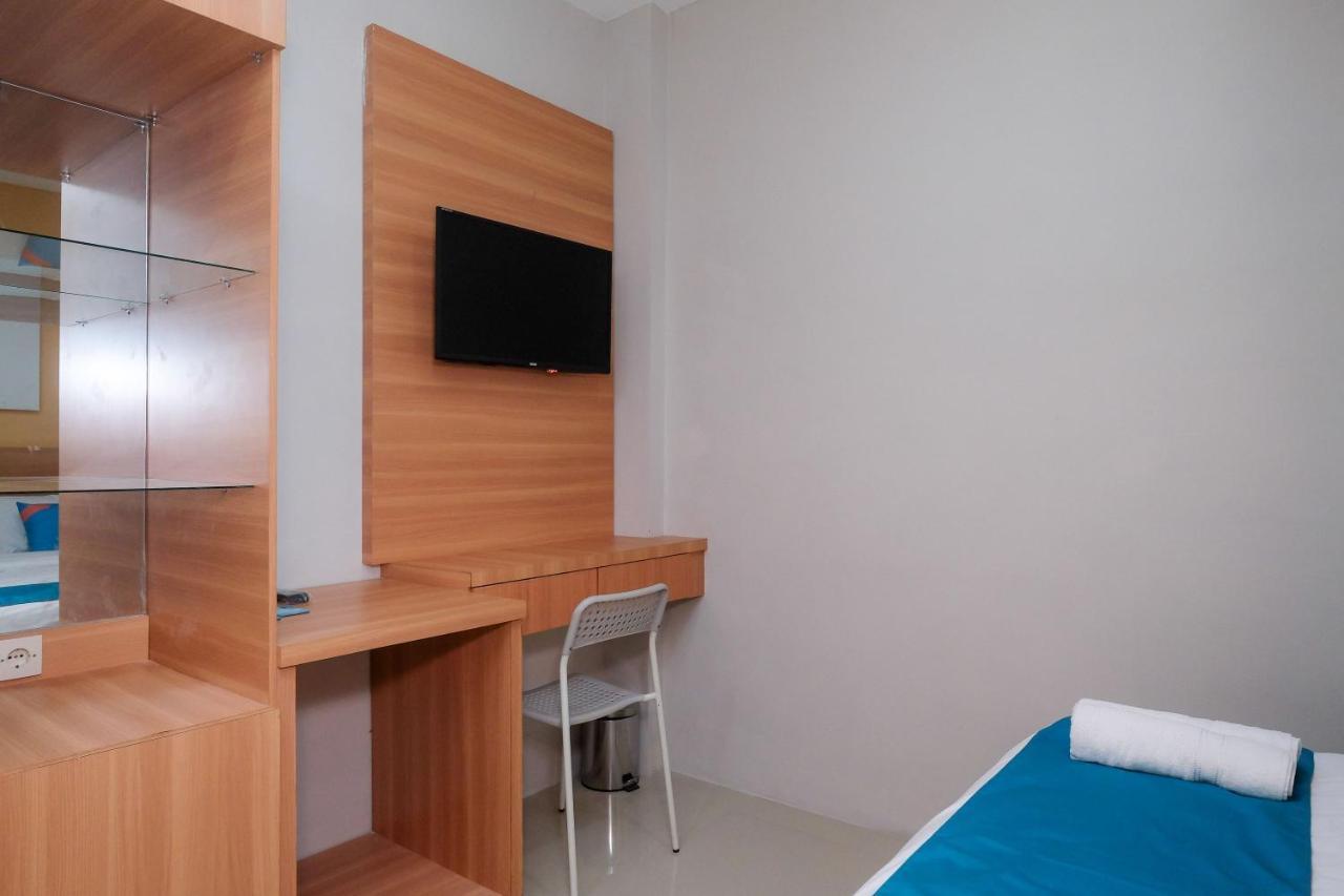 Sans Hotel Tiga Putri Semarang By Reddoorz Exterior foto