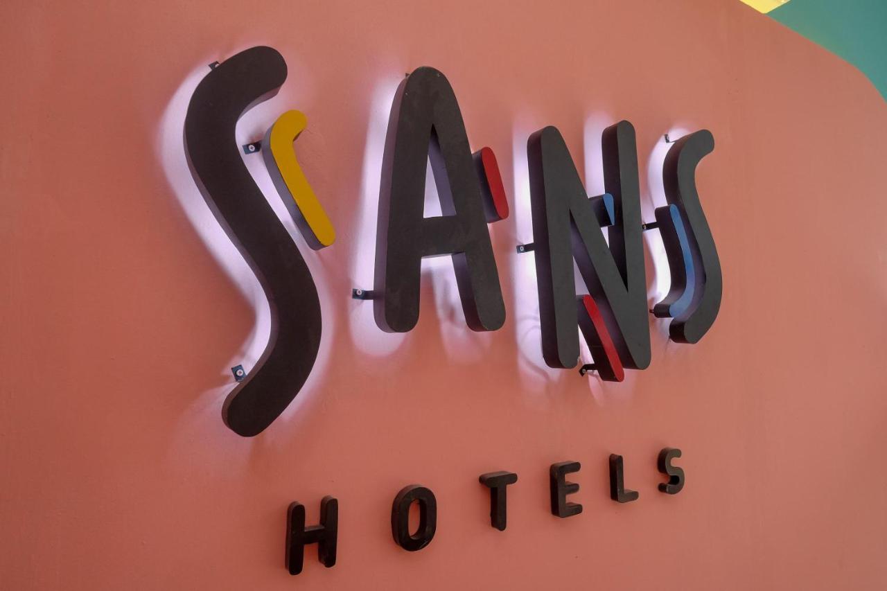 Sans Hotel Tiga Putri Semarang By Reddoorz Exterior foto
