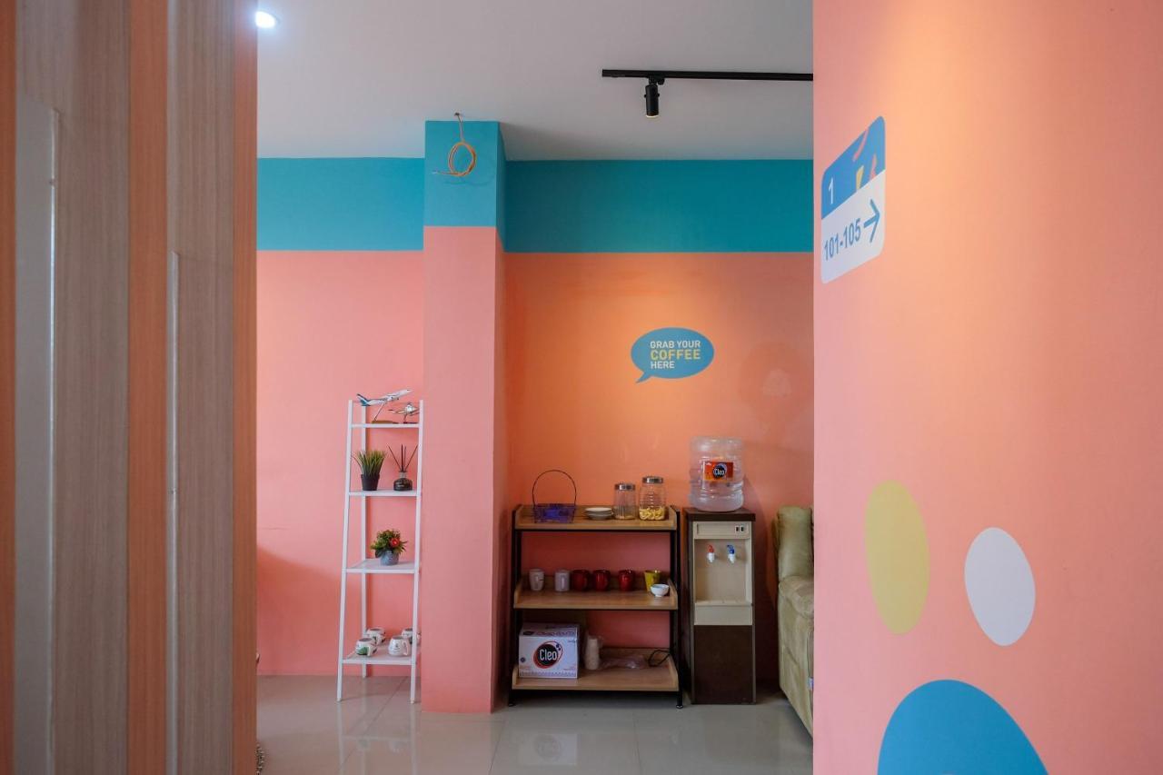Sans Hotel Tiga Putri Semarang By Reddoorz Exterior foto